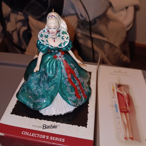 Hallmark keepsakes Barbie Christmas decor. - Picture 6 of 11